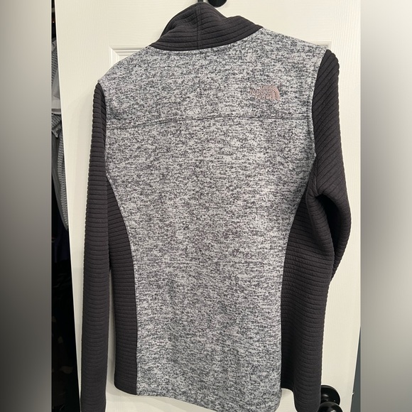 North Face Ribbed Jacket - Picture 3 of 5